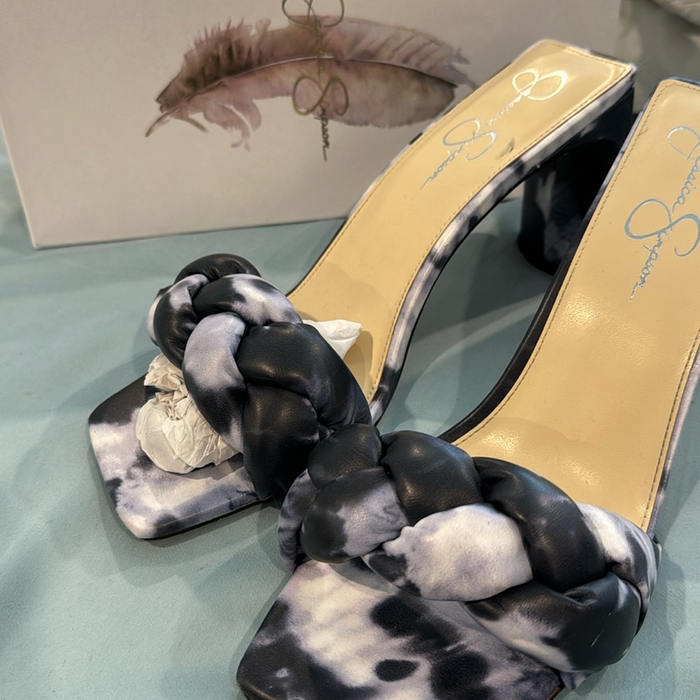 Jessica Simpson Tie Dye Heals